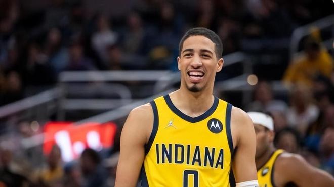 终被伤病困 终被伤病困